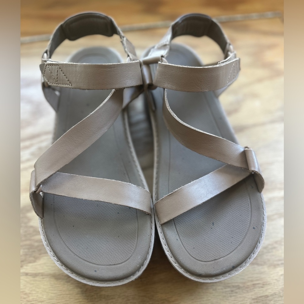 Teva Women's Size- 9 Madera Wedge Sandals